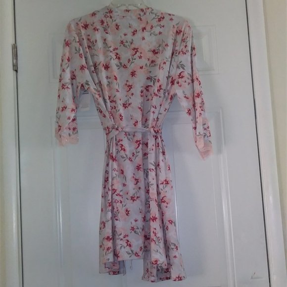 MARILYN MONROE Robe Rose Floral Kimono Wrap Size M - Picture 7 of 7